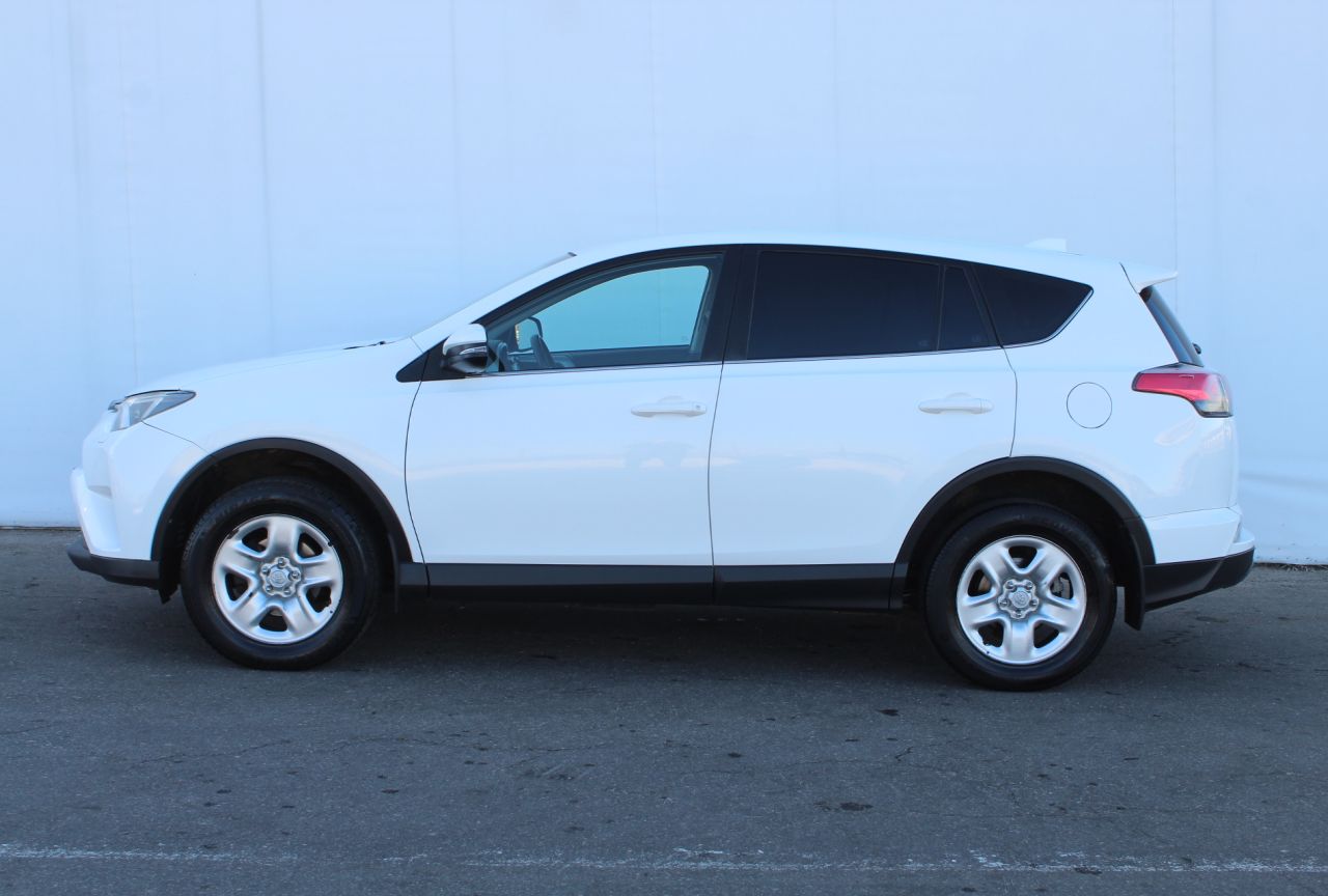 Toyota RAV 4 — фото 4