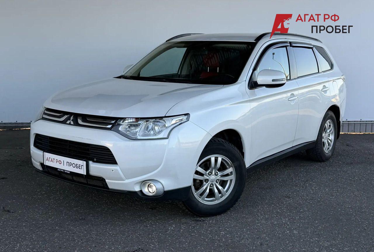 Mitsubishi Outlander — фото 1