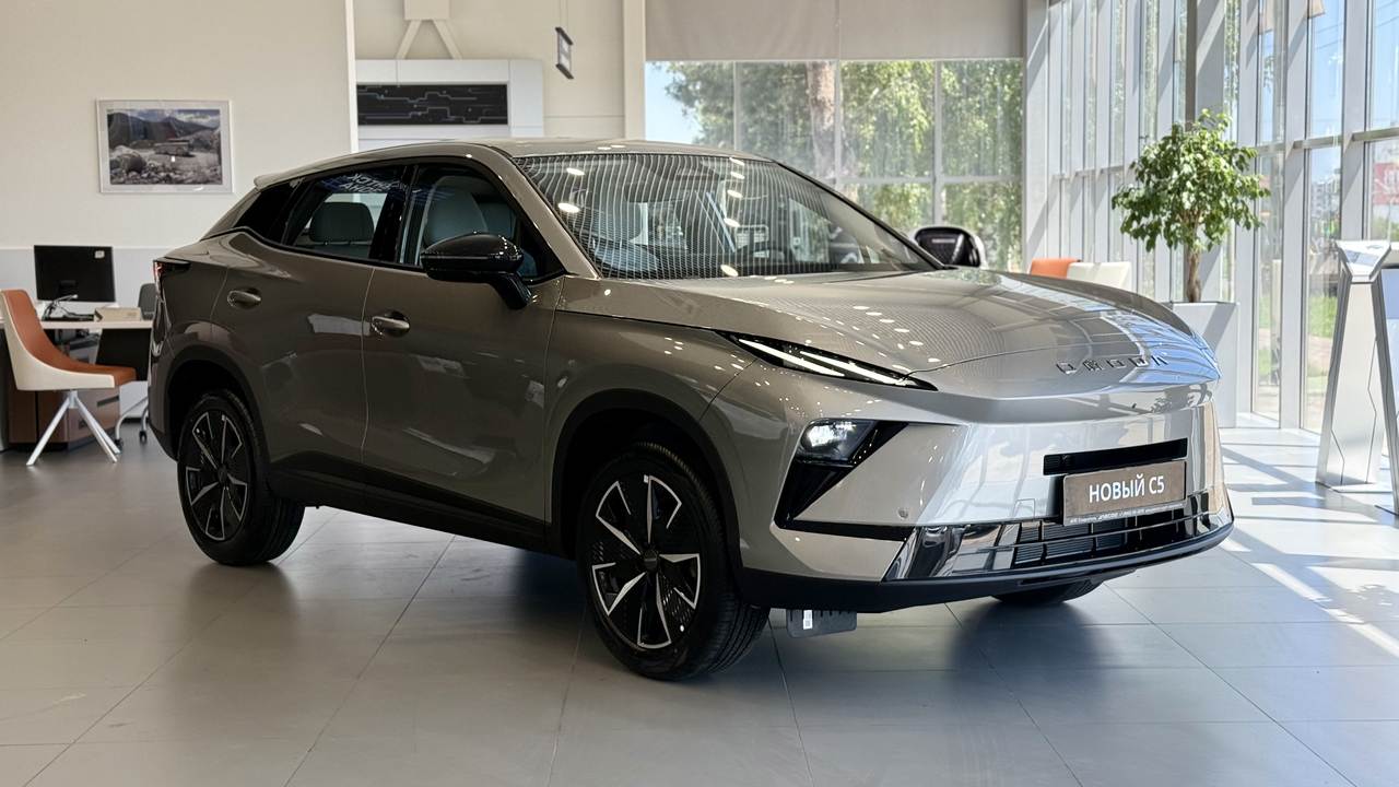 OMODA C5 NG 1.5T робот. Стиль НП