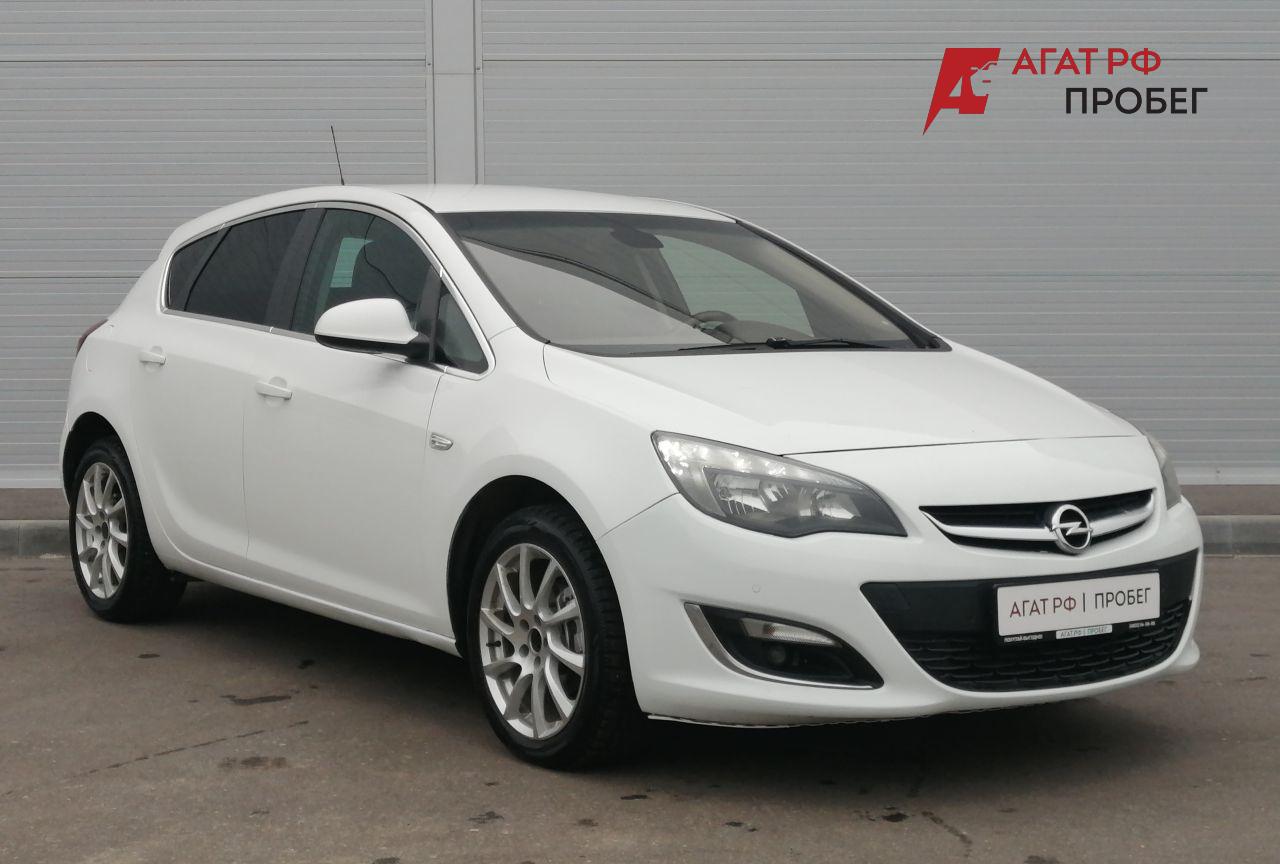 Opel Astra — фото 1