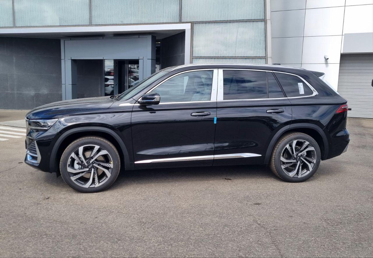 Geely Monjaro Flagship 2.0T 8AT 4WD MY24