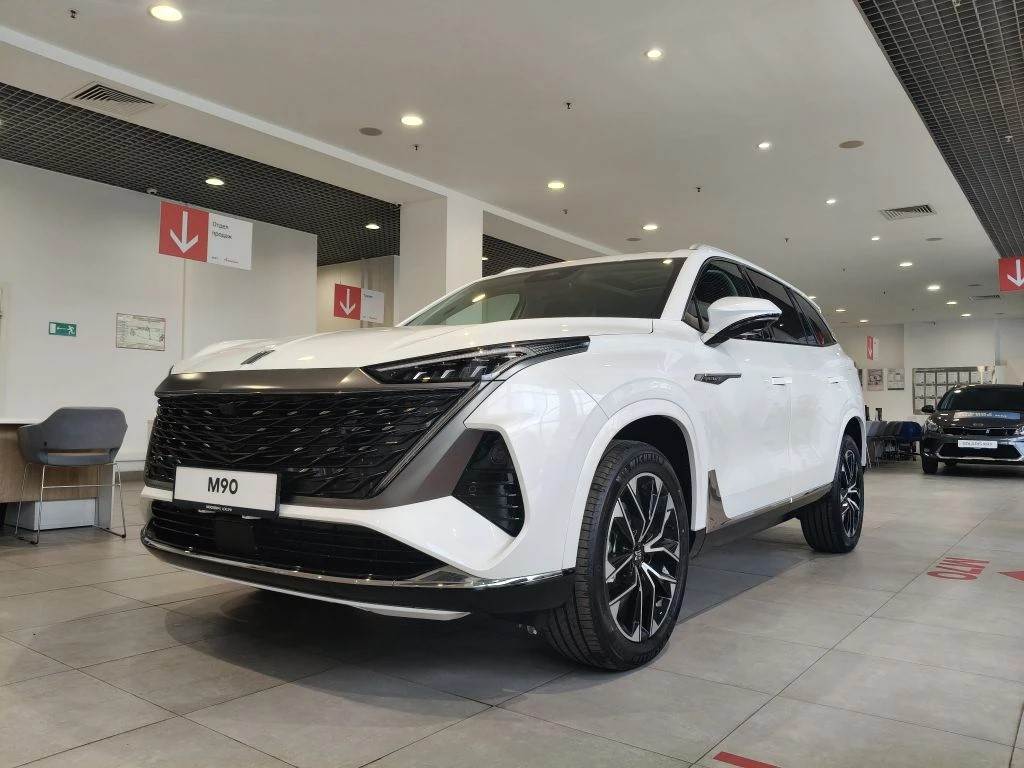 Москвич М90 ULTIMATE (Ультимейт) 2.0T 9АКП 26 г.в.
