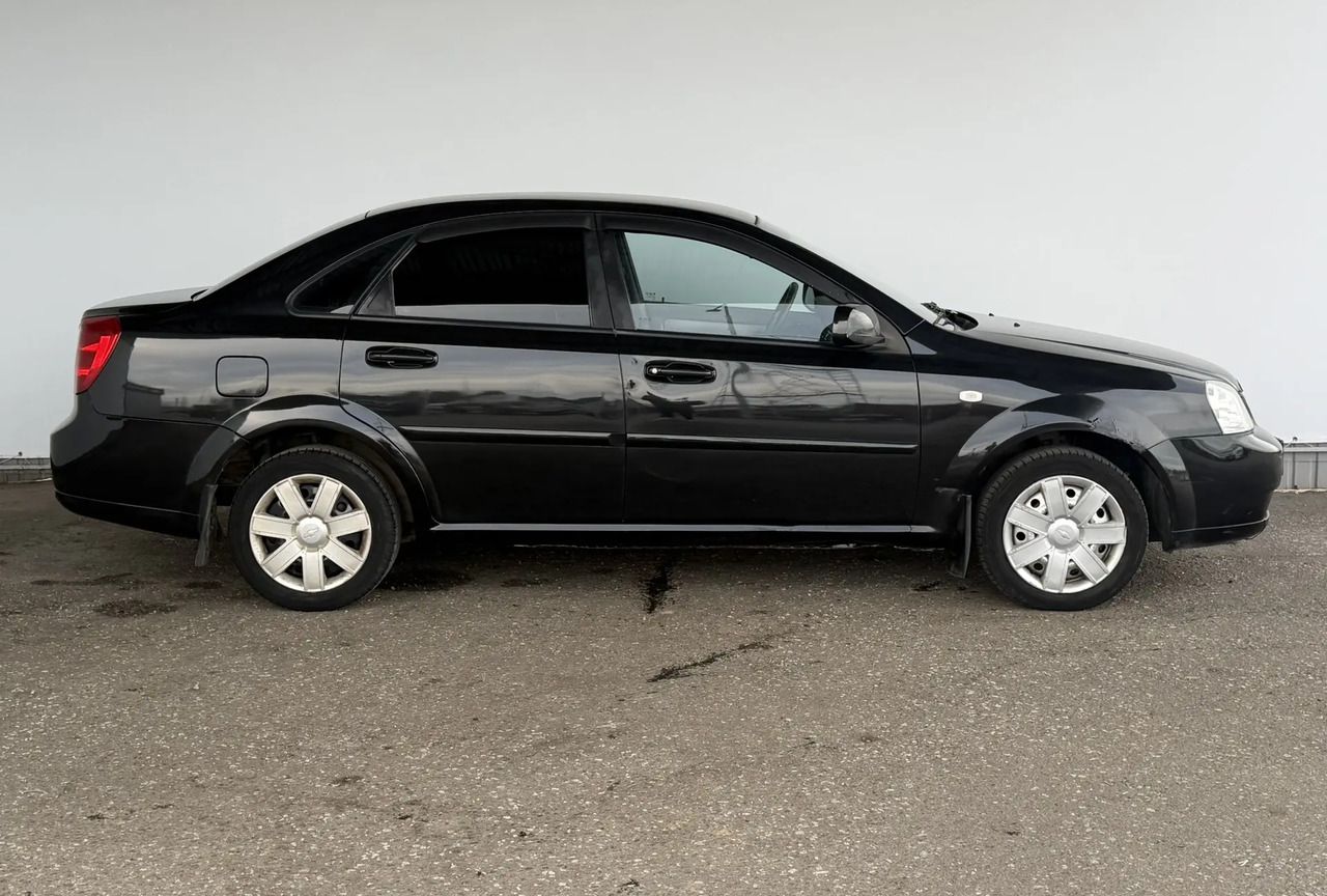 Chevrolet Lacetti Sedan — фото 4