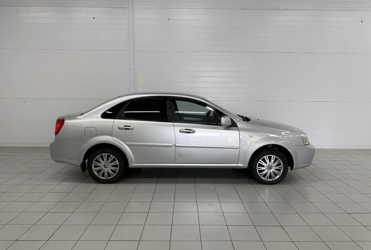 Chevrolet Lacetti Sedan — фото 4