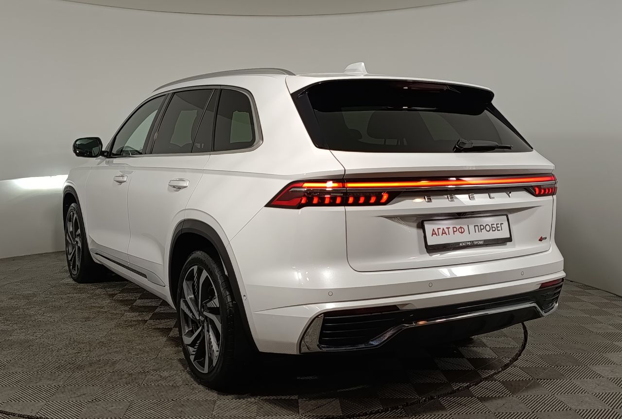 Geely Monjaro — фото 5