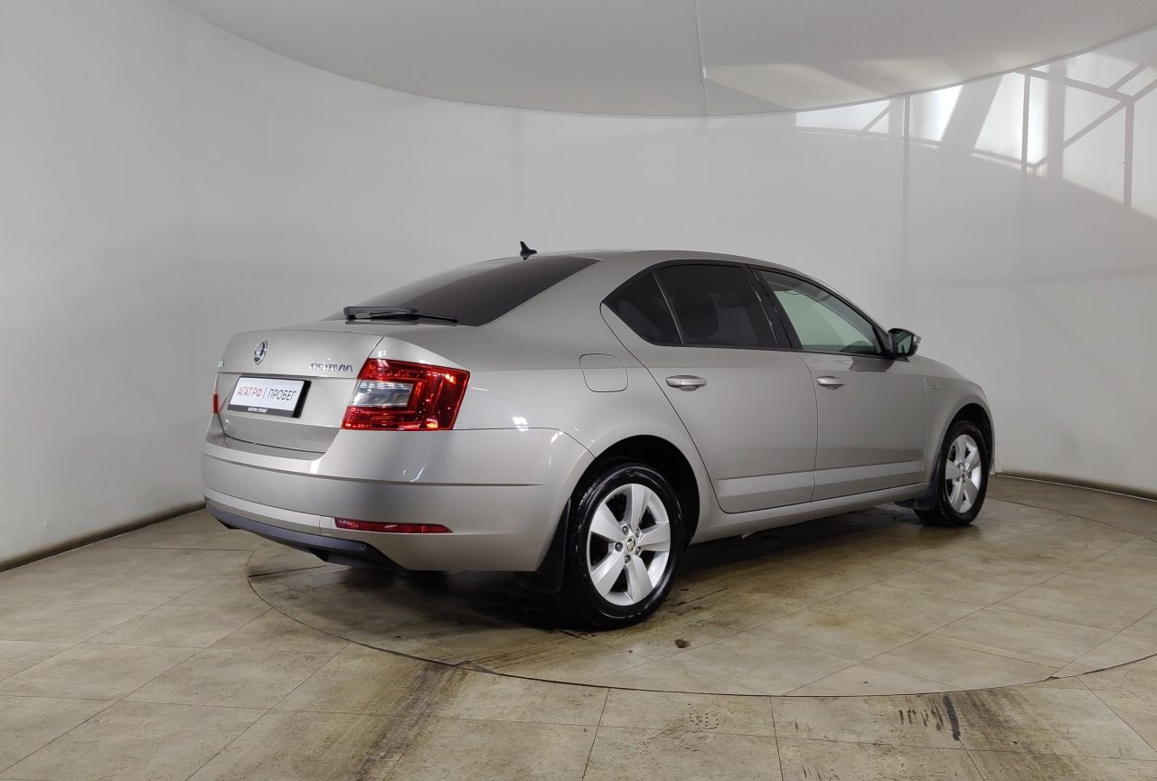ŠKODA Octavia — фото 5