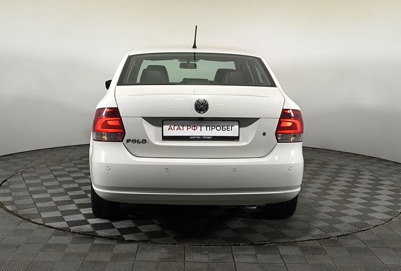 Volkswagen Polo — фото 5