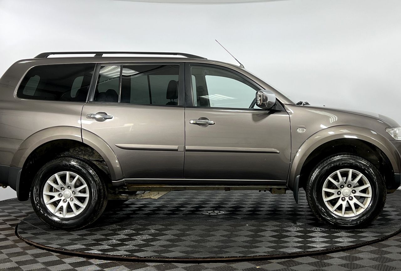 Mitsubishi Pajero Sport — фото 5