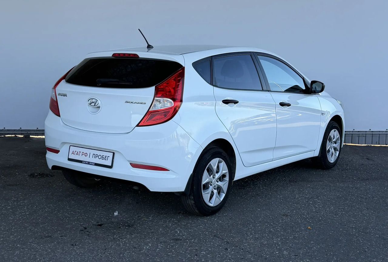 Hyundai Solaris хэтчбек — фото 5