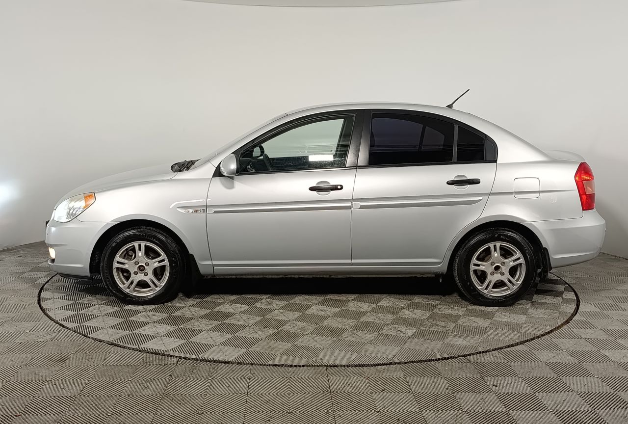 Hyundai Verna — фото 4