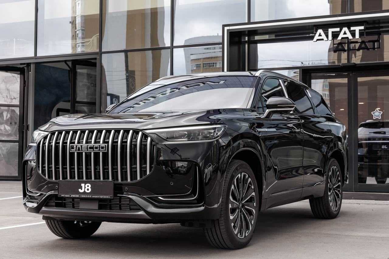 JAECOO J8 2.0T 7ст. робот. Престиж черн. салон 4ПП 26 г.в.