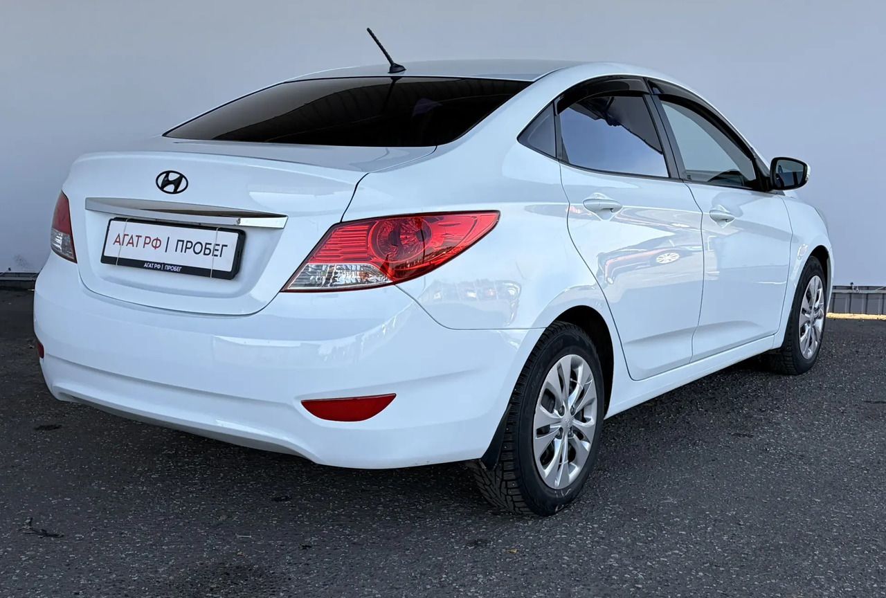Hyundai Solaris — фото 5