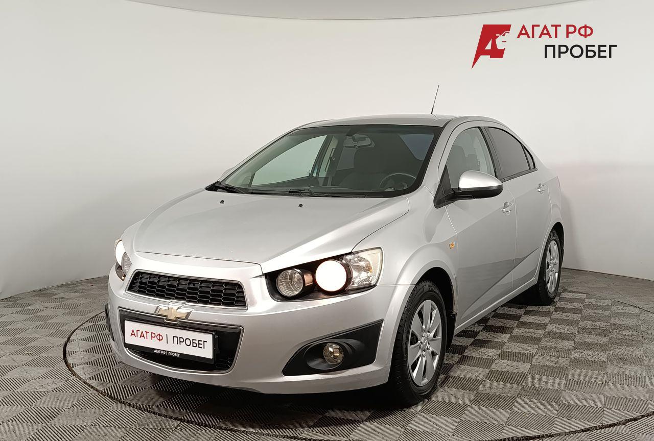 Chevrolet Aveo Sedan — фото 3