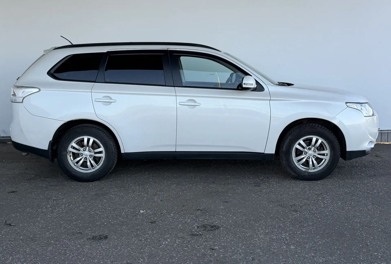 Mitsubishi Outlander — фото 4