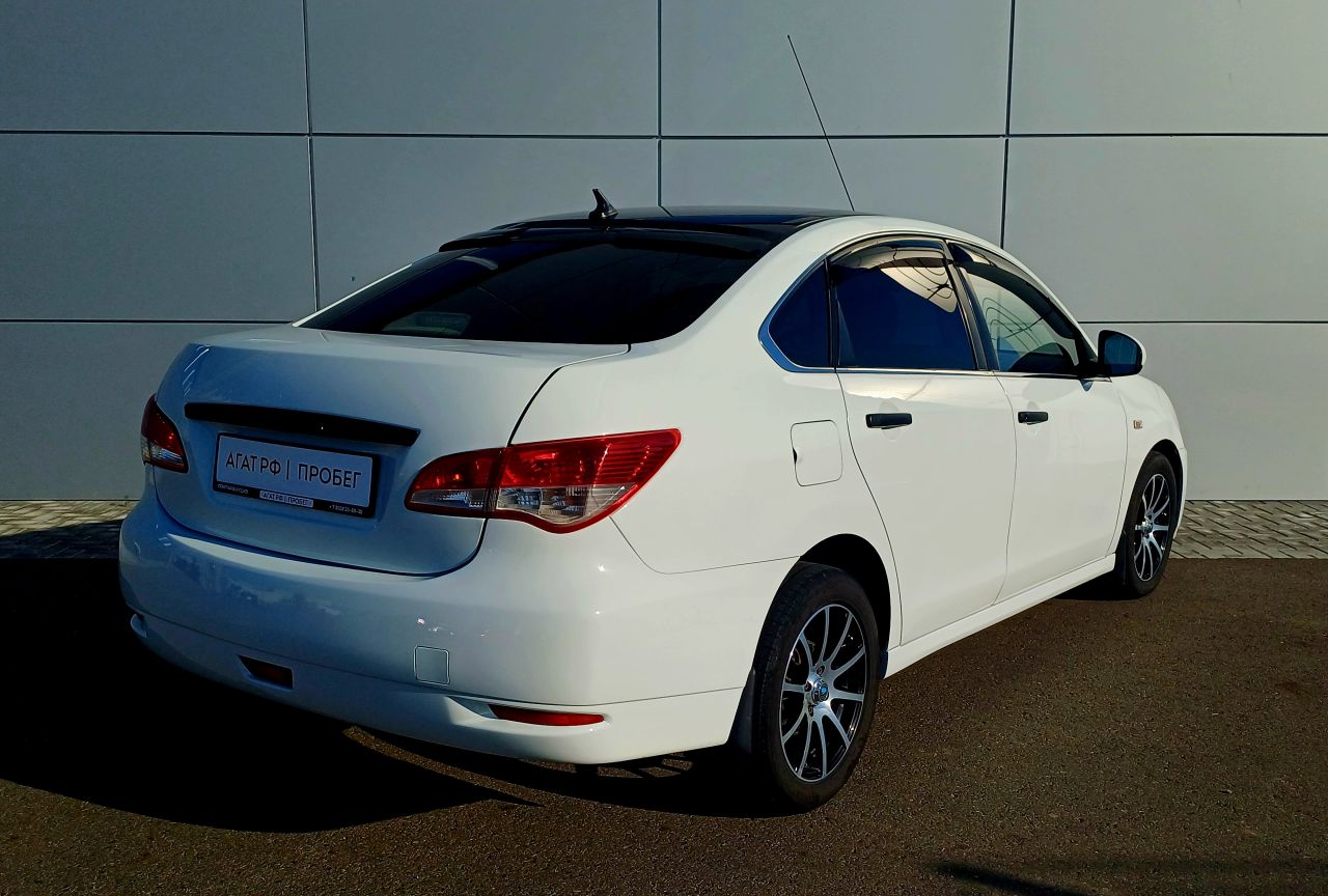 Nissan Almera — фото 5