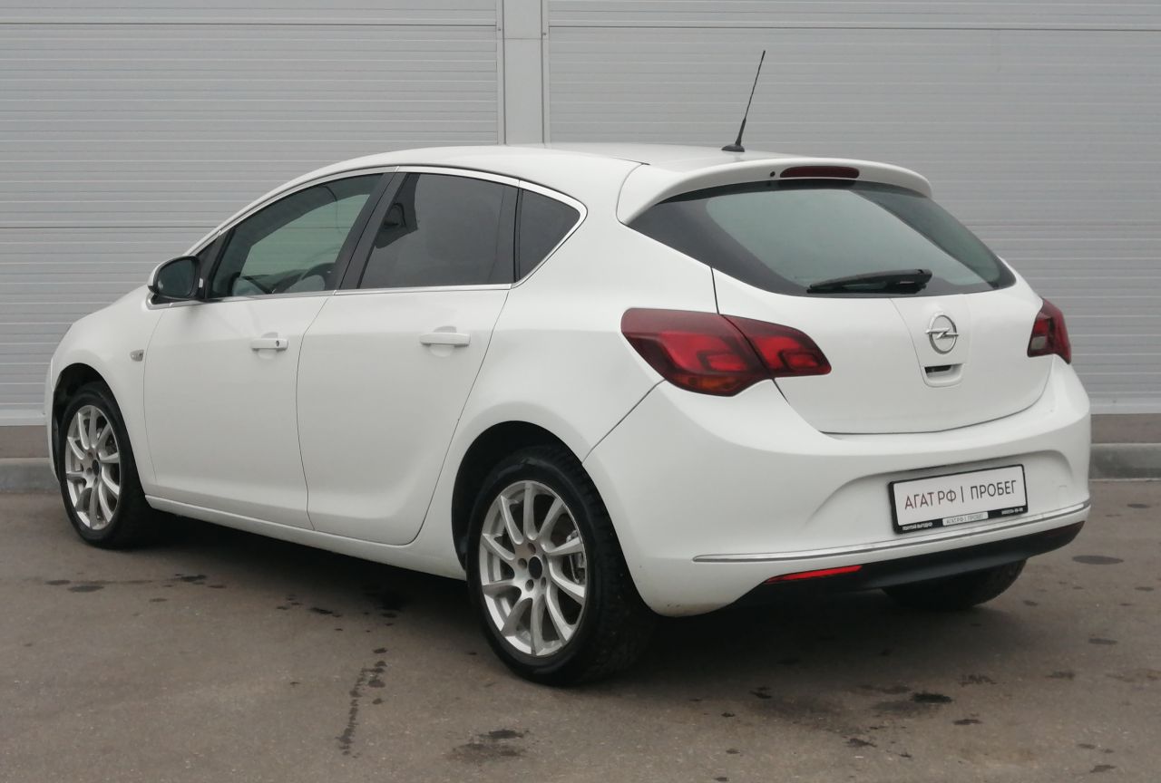 Opel Astra — фото 5