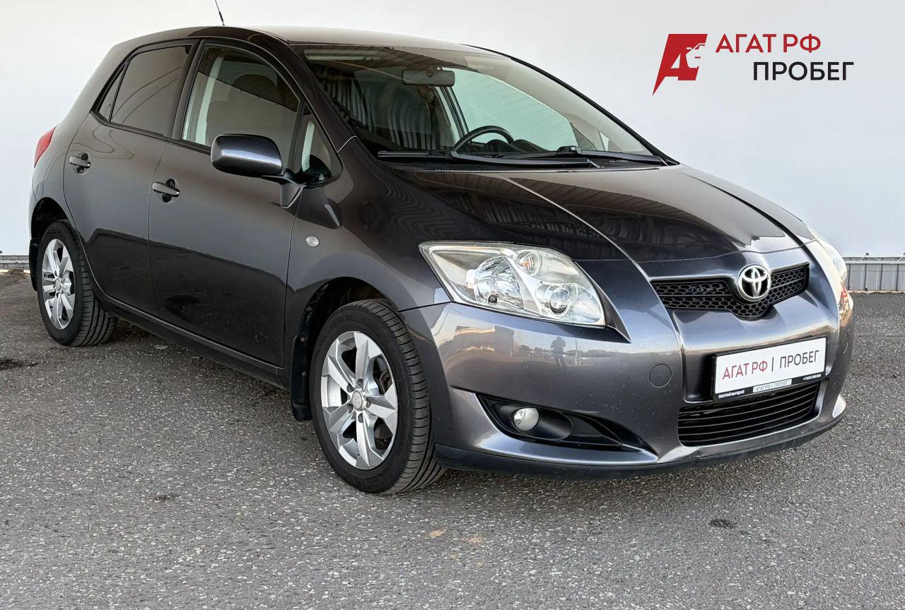 Toyota Auris — фото 3