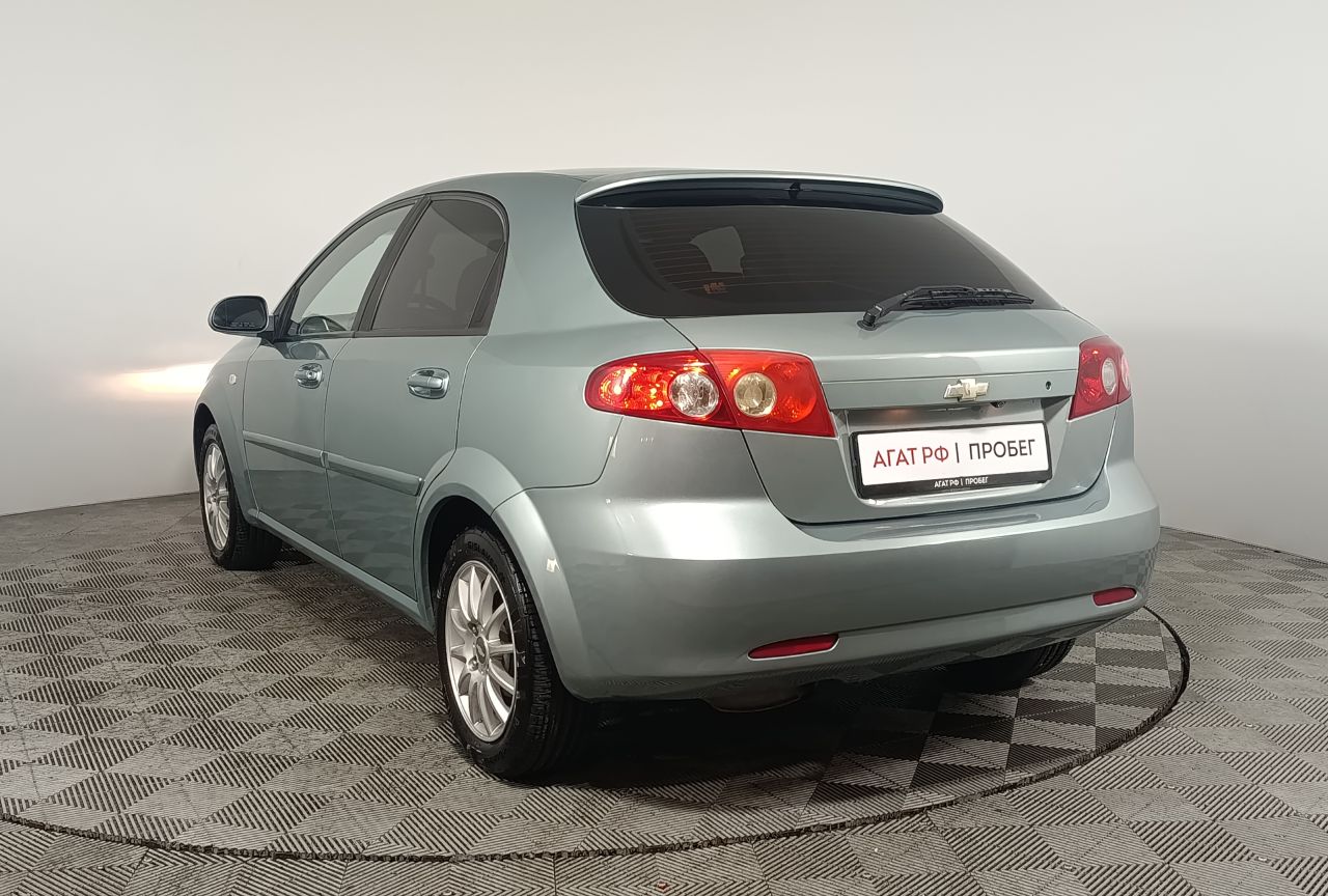 Chevrolet Lacetti Hatchback — фото 5