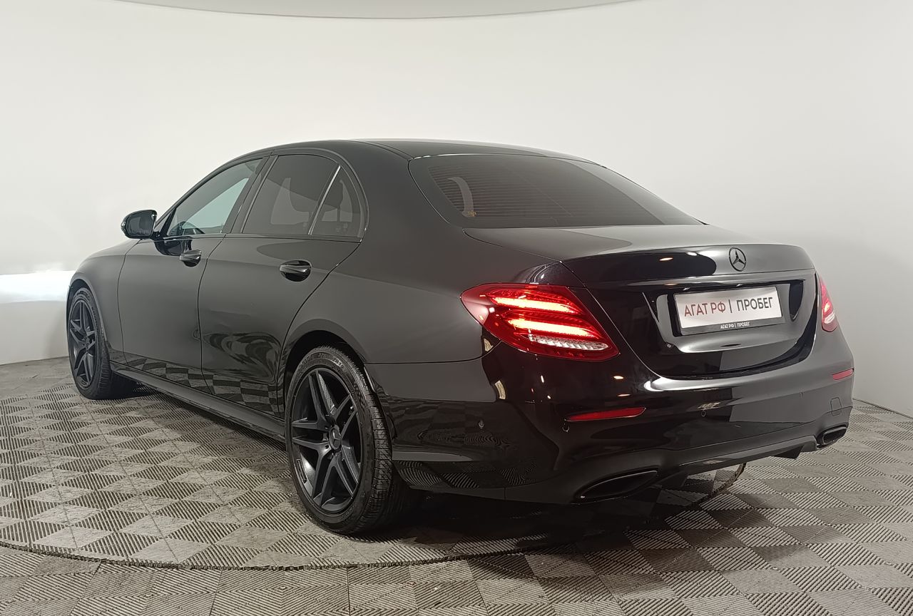 Mercedes-Benz E-Класс седан — фото 5