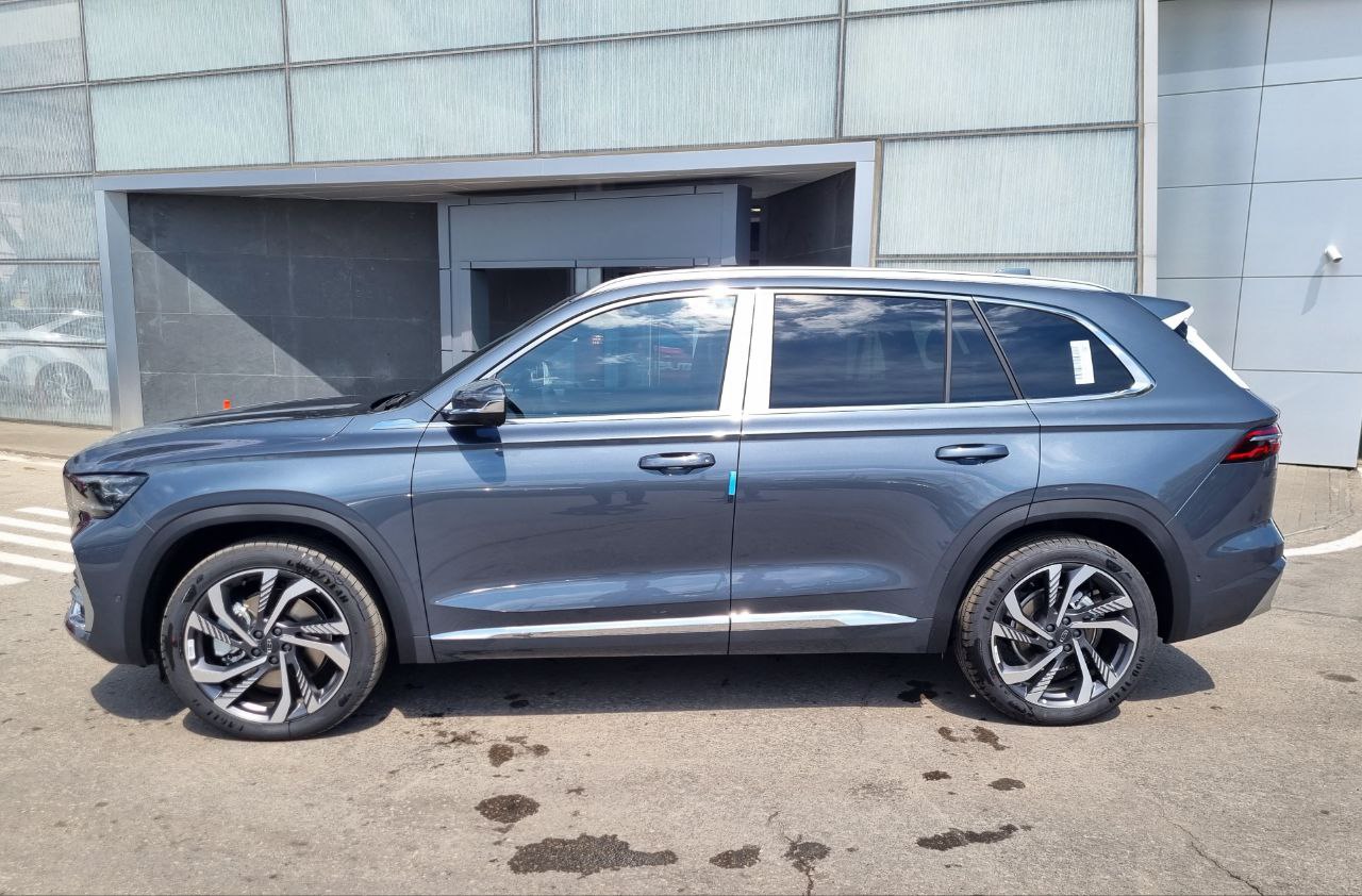 Geely Monjaro Flagship 2.0T 8AT 4WD MY24