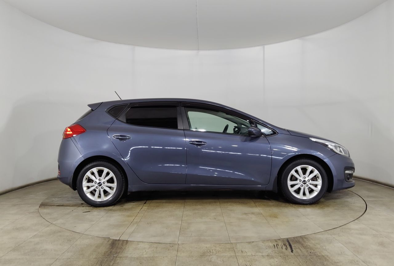 Kia Cee'd — фото 4