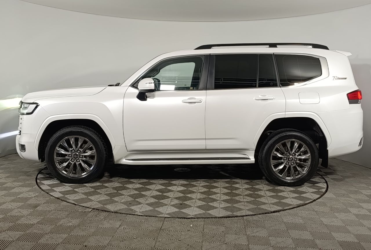 Toyota Land Cruiser 300 — фото 4