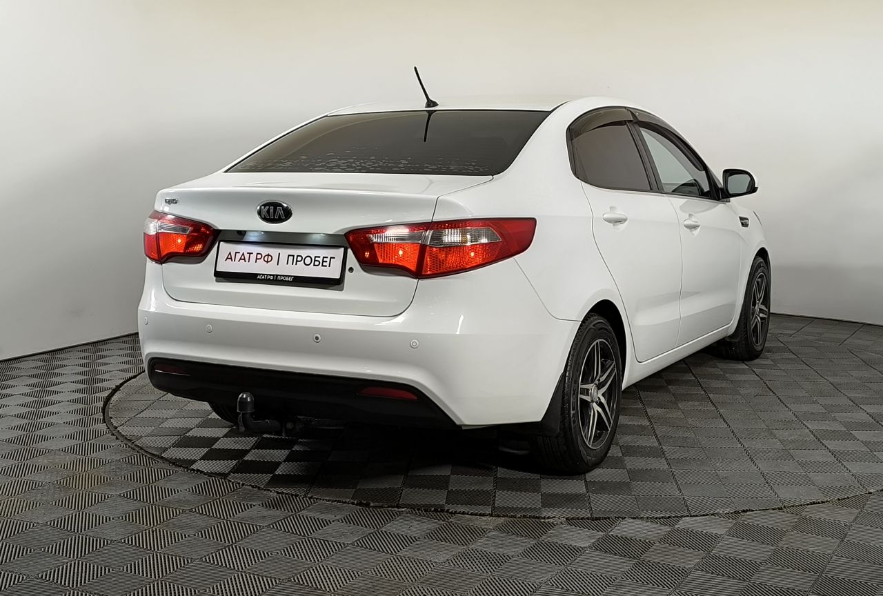 Kia Rio — фото 4