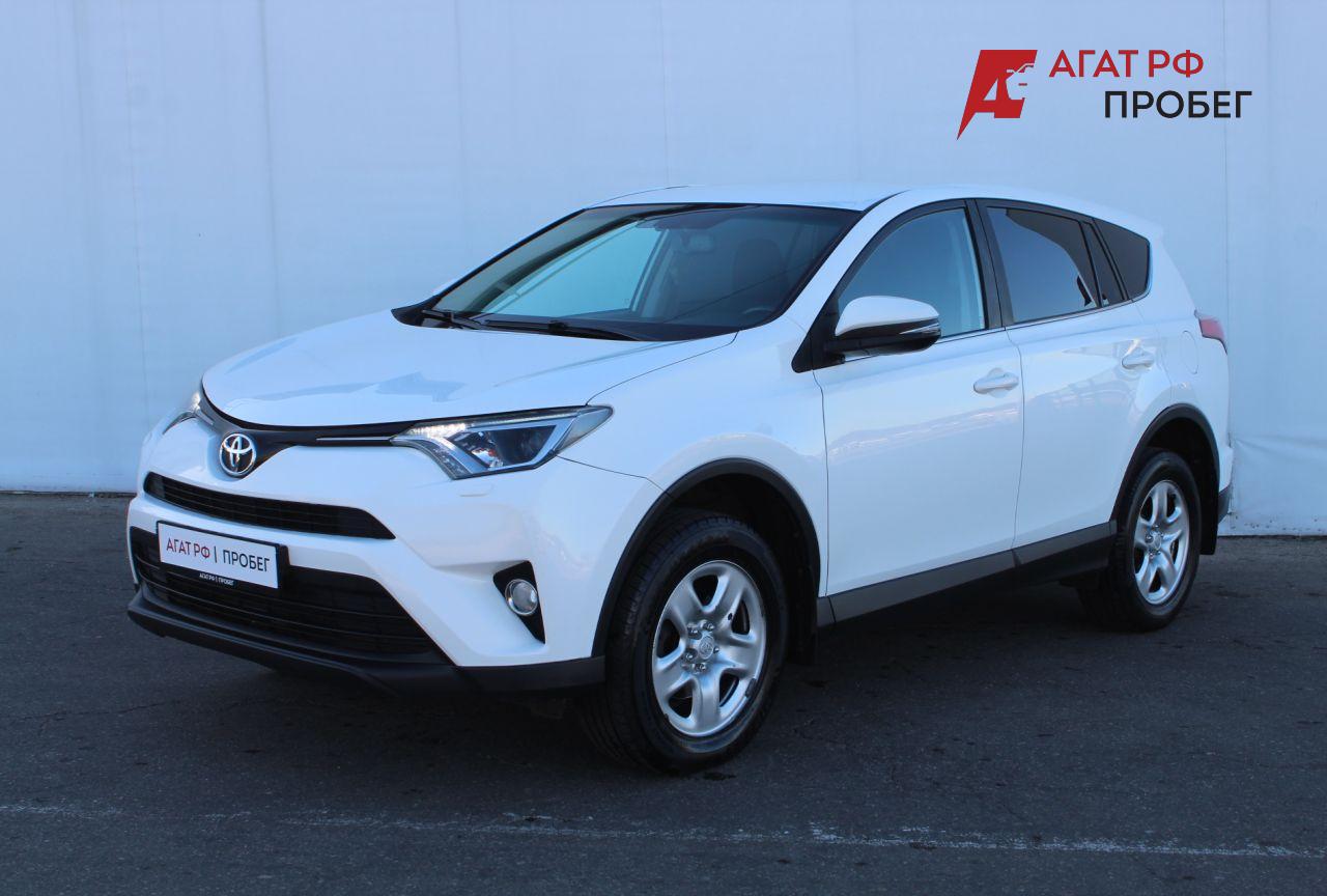 Toyota RAV 4 — фото 1