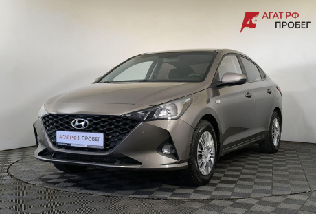 Hyundai Solaris 2021 года с пробегом 20 000 км