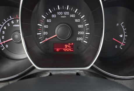 Kia Rio 2016 года с пробегом 72 529 км, фото 11