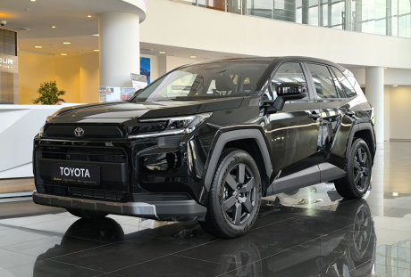 Toyota RAV 4 2026 года с пробегом 8 км