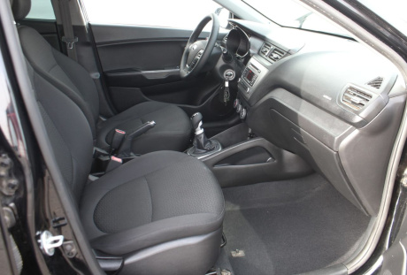 Kia Rio 2016 года с пробегом 72 529 км, фото 12