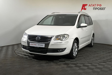 Volkswagen Touran 2010 года с пробегом 165 000 км