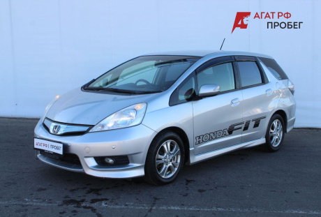 Honda Fit Shuttle 2012 года с пробегом 168 660 км