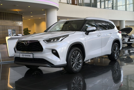 Toyota Highlander 2026 года с пробегом 36 км