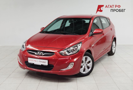 Hyundai Solaris хэтчбек 2013 года с пробегом 188 167 км