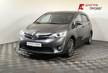 Toyota Verso 2013 года с пробегом 229 028 км