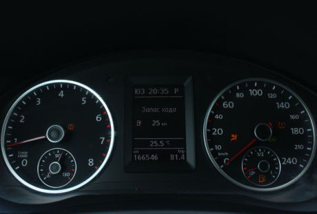Volkswagen Tiguan 2012 года с пробегом 166 449 км, фото 13