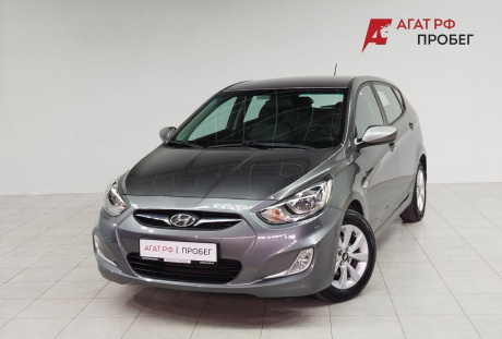 Hyundai Solaris хэтчбек 2012 года с пробегом 180 240 км