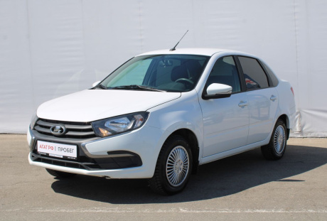 LADA Granta седан 2023 года с пробегом 34 355 км