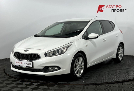 Kia Cee'd 2014 года с пробегом 228 609 км