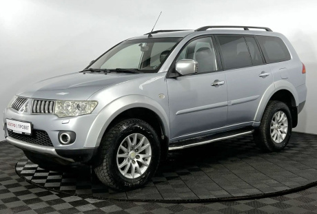 Mitsubishi Pajero Sport 2011 года с пробегом 195 864 км
