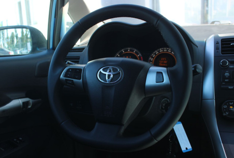 Toyota Auris 2011 года с пробегом 125 159 км, фото 17