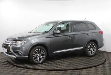 Mitsubishi Outlander 2015 года с пробегом 126 000 км