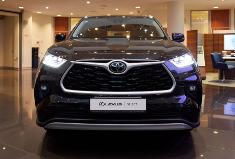 Toyota Highlander 2025 года с пробегом 112 км