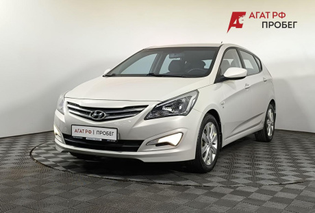 Hyundai Solaris хэтчбек 2015 года с пробегом 182 544 км