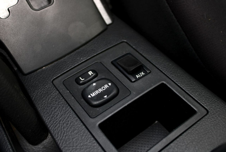 Toyota RAV 4 2012 года с пробегом 210 279 км, фото 25