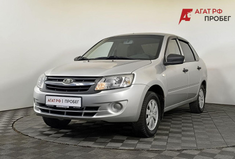 LADA Granta седан 2013 года с пробегом 100 196 км