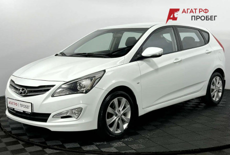 Hyundai Solaris хэтчбек 2014 года с пробегом 133 548 км