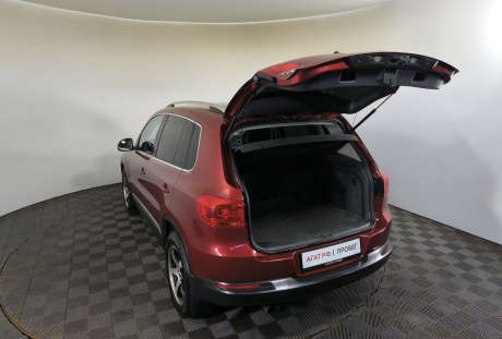 Volkswagen Tiguan 2012 года с пробегом 201 635 км, фото 16